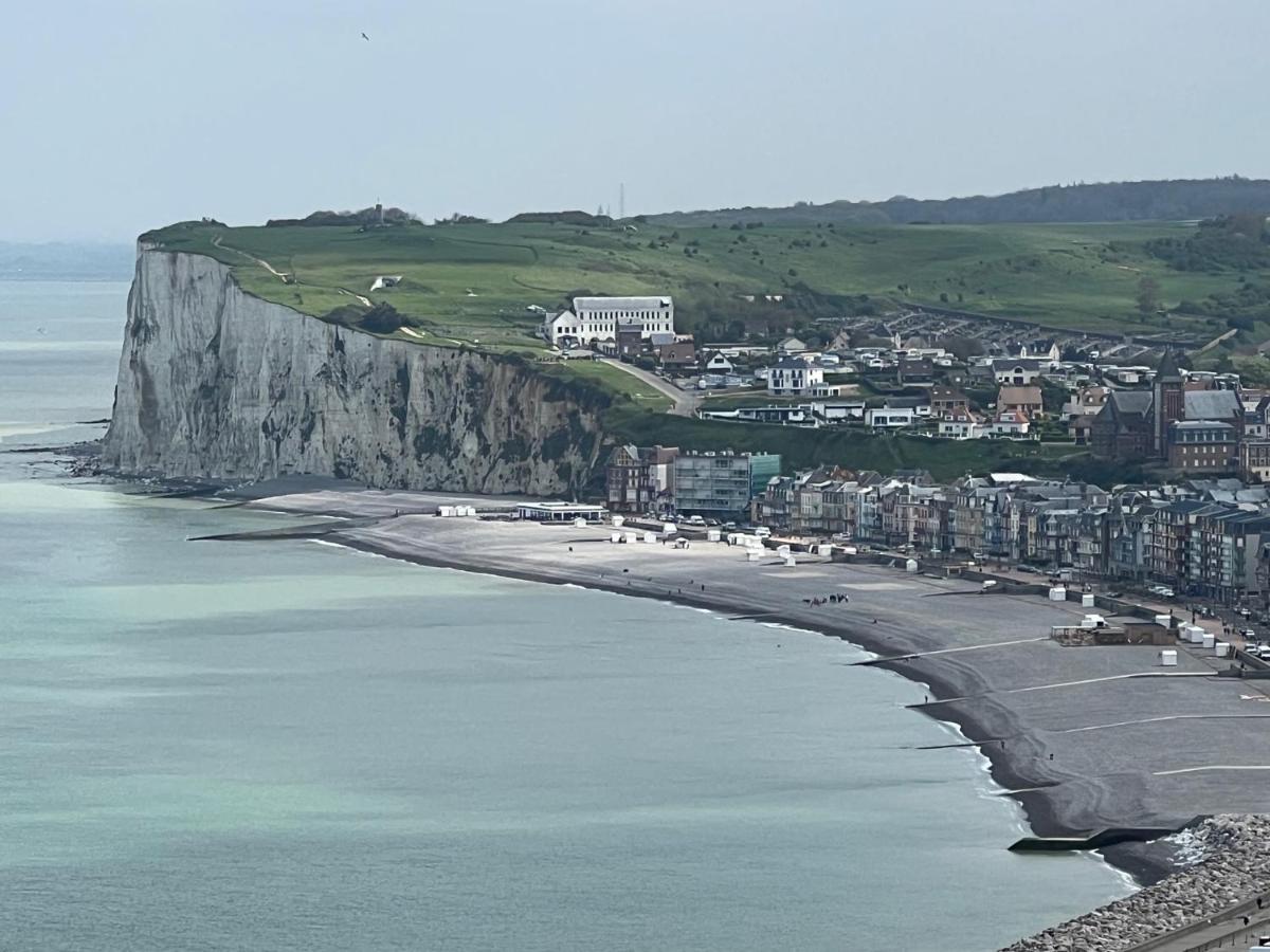 Villa Saint Jacques, Appart La Mer 勒特雷波尔 外观 照片